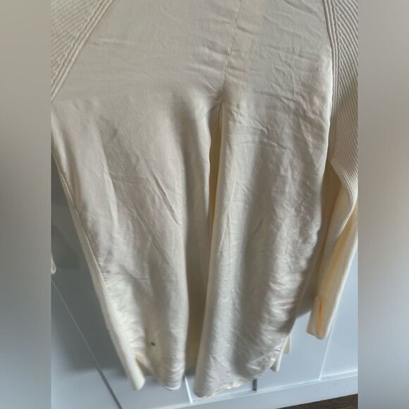 Lululemon Still At Ease Wrap Angel Wing - Picture 8 of 10